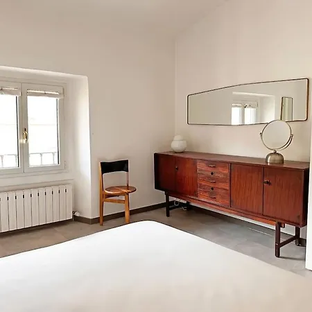 Apartment Meravigli Milan