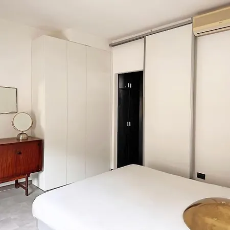 Meravigli Apartment